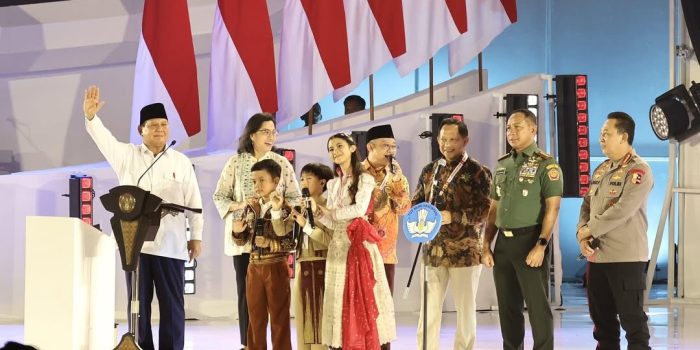 Rayakan Hari Guru, Presiden Prabowo Umumkan Kenaikan Gaji