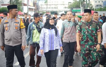 Walikota, Dandim 0410, dan Kapolresta Bandar Lampung Kompak Bagi-bagi Takjil