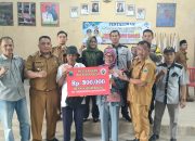 Pemdes Sabah Balau Salurkan BLT DD kepada 12 Penerima Manfaat